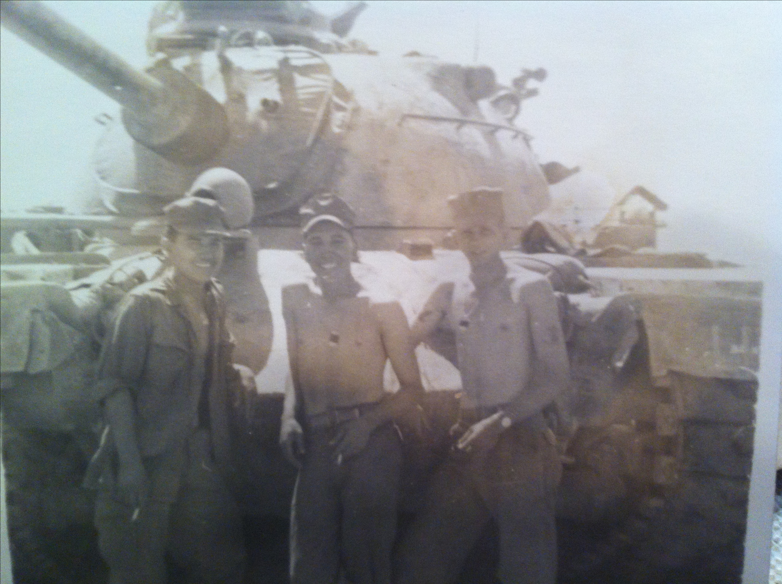 Brother in the middle - Jesse Leon, 1st Tank Bn.