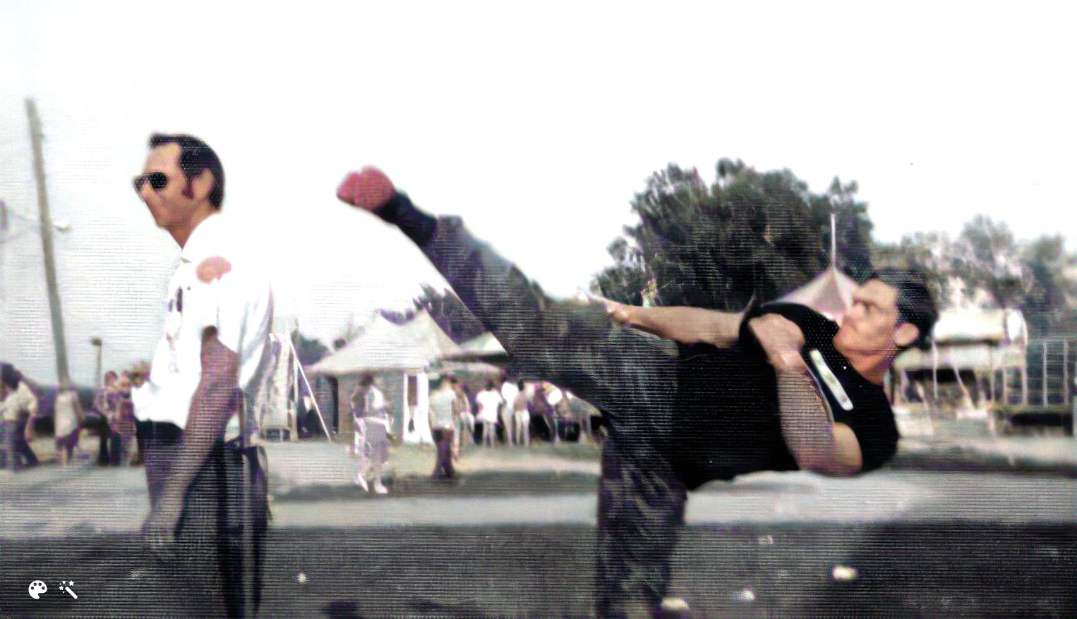 SIDE KICK