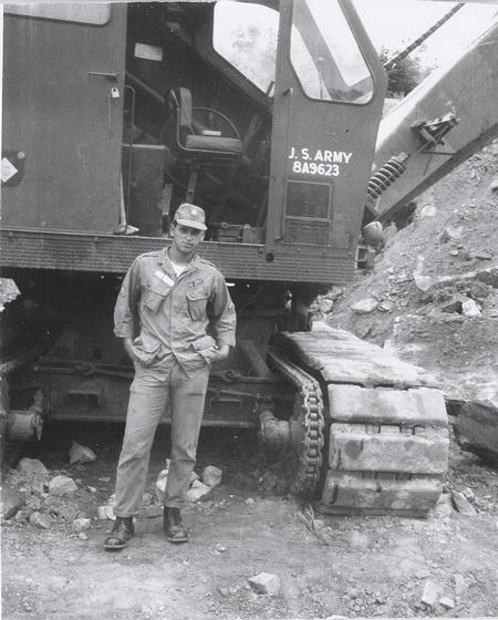 Myself infront of the 40 ton Crane #8A9623