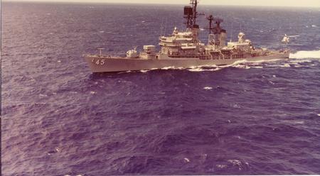 USS Dewey (DDG-45) Fall