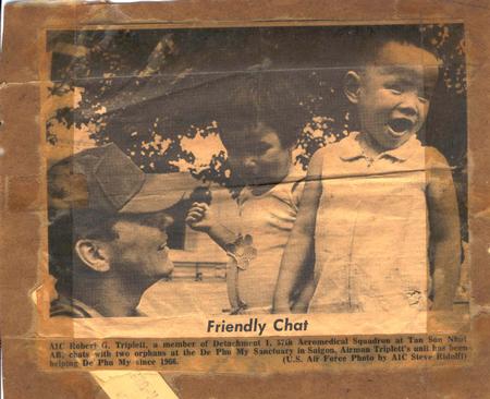 De Phu My Sanctuary Children Tasteing Candy