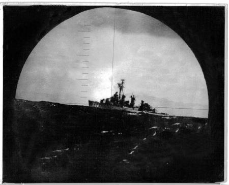 USS Black (DD-666) Thu Periscope of USS Roncador (1962)