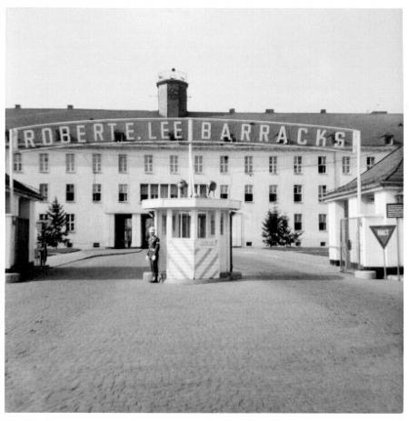 ROBERT E. LEE BARRACKS