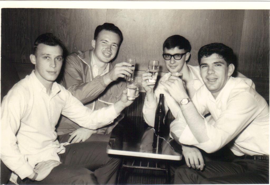 Ernie Smith snoozin'