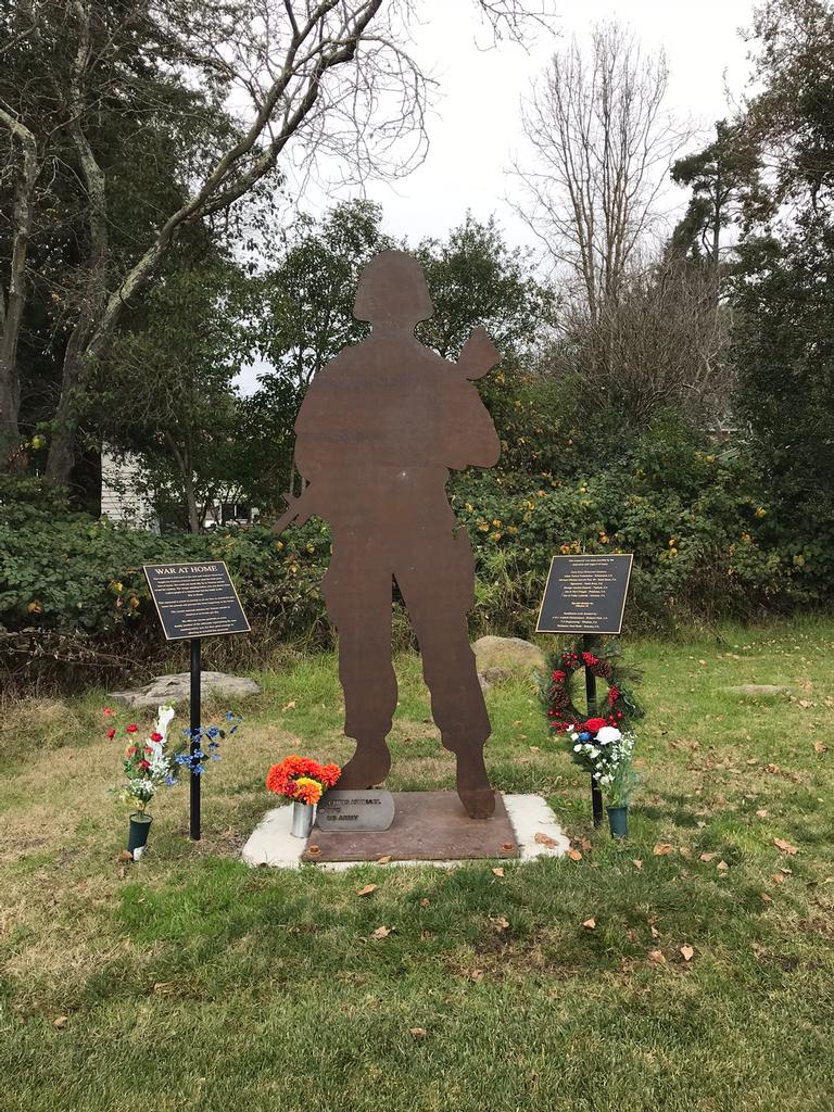 This was the Bowie Knife i took to the Nam