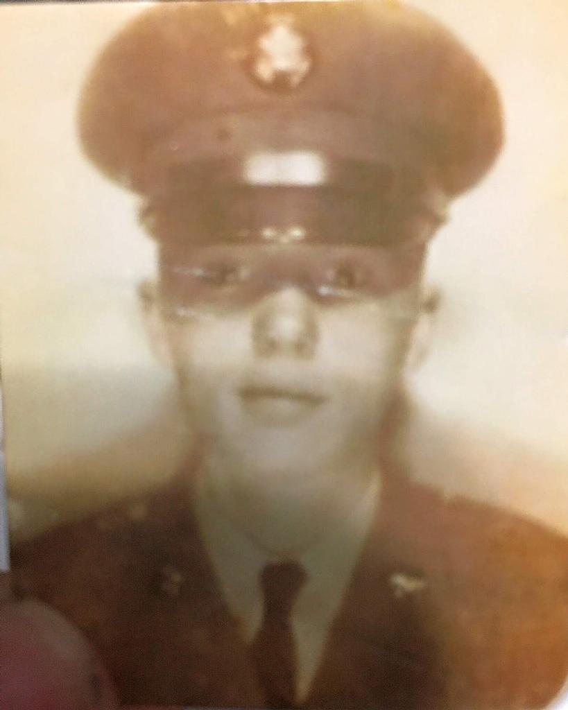 USO Twin sisters at 82nd abn