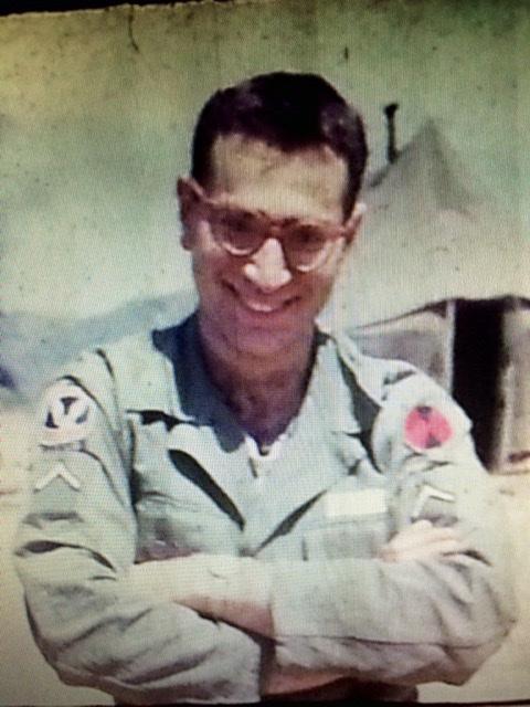 Lt. Erin Dowd, 2 French Soldiers, w/Spc Gilbertson & Spc Debbie Travis