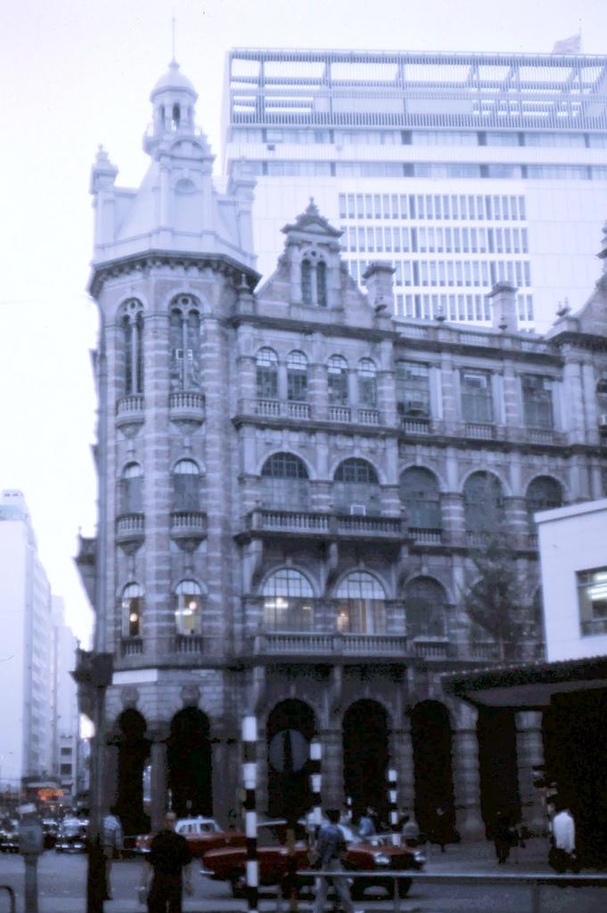 Dennis Botts,Bill Harris